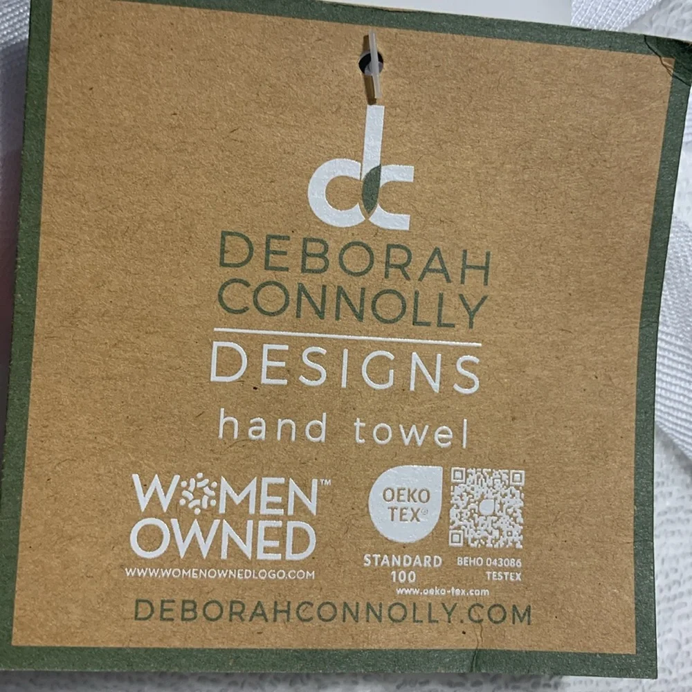 🧸 NWT Deborah Connolly Teddy Bear Embroidered Hand Towels Set of 2